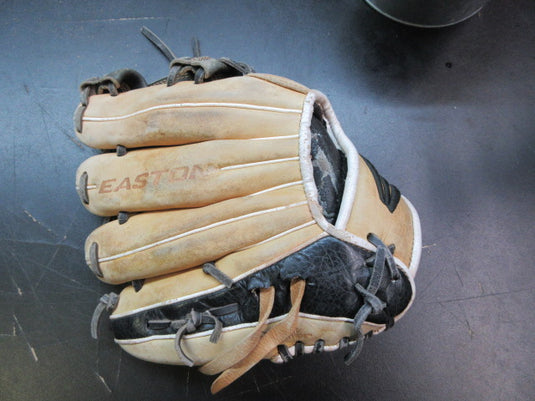 Used Easton Paragon Series 11" Glove - RHT