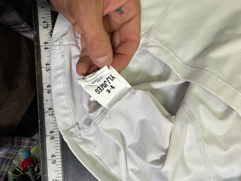 Load image into Gallery viewer, Used Under Amour Hex Grid Football Undershirt Size Youth Large
