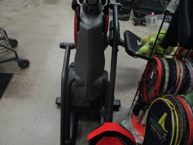 Load image into Gallery viewer, Used Bowflex MAXtrainer M5 Elliptical
