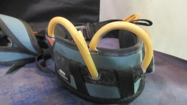 Load image into Gallery viewer, Used Wild Country Elite Climbing Harness - worn
