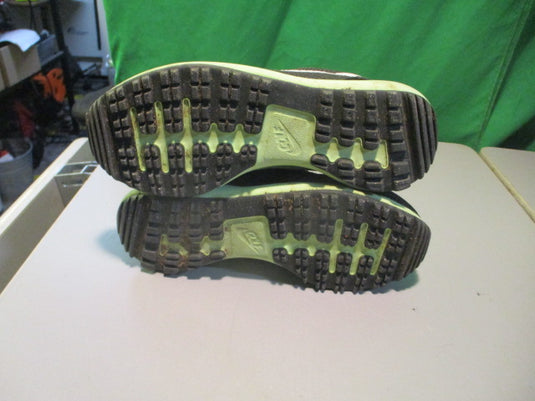 Used Nike Size 2 Golf Shoes