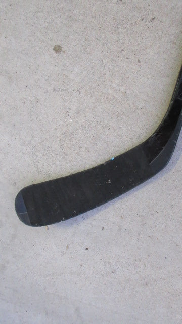 Load image into Gallery viewer, Used Reebok 18K Hockey Stick - 57"
