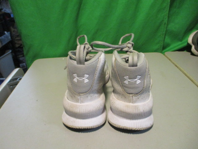 Load image into Gallery viewer, Used Under Armour Size 7.5 Basketball Shoes
