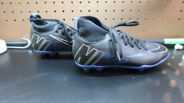 Load image into Gallery viewer, Used Nike Mercurial Soccer Cleats - Size Youth 2
