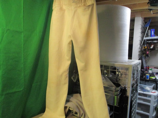 Used Mizuno Open Bottoms Size Adult Medium