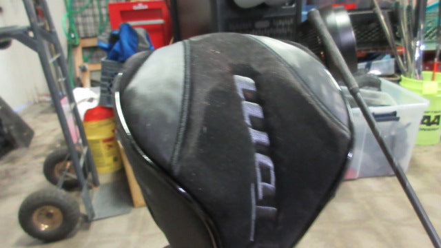 Load image into Gallery viewer, Used Cobra Long Tom 10 Deg/4ft Driver w/ Head Cover - RH - small wear
