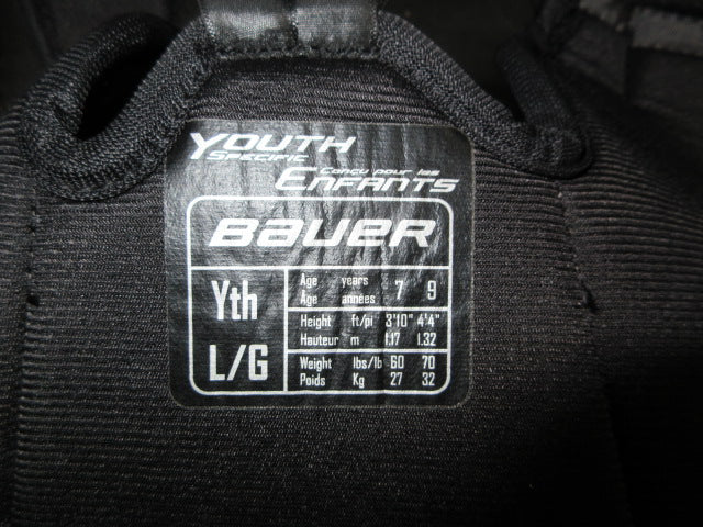 Load image into Gallery viewer, Used Bauer Lil' Sport Hockey Shoulder Pads - Size Youth Large
