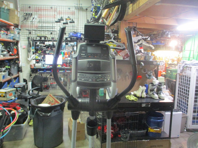 Load image into Gallery viewer, Used Norictrack SE7.1 Spacesaver ELLIPTICAL
