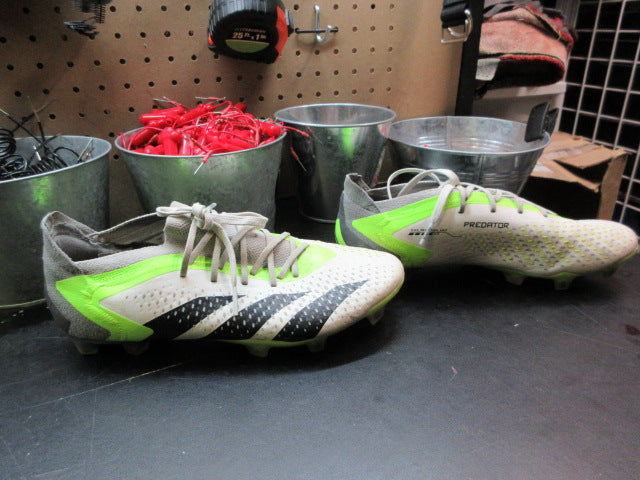 Load image into Gallery viewer, Used Adidas Predator Accuracy.1 Crazyrush Soccer Cleats - Size 7
