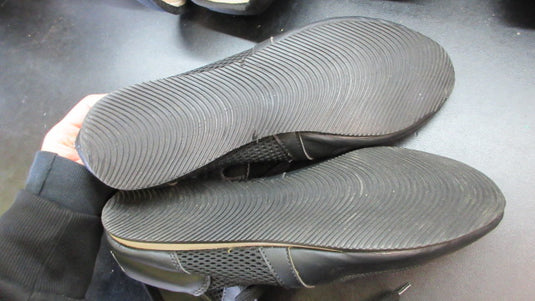 Used Title Boxing Shoes - Size 11