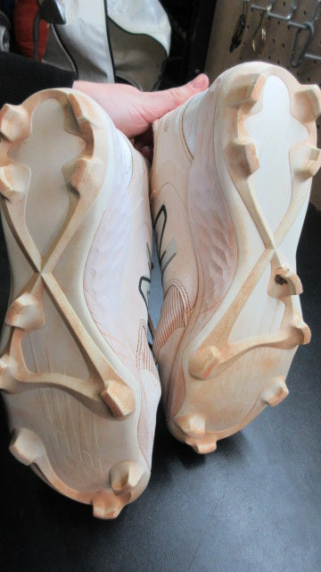 Used New Balance Baseball Cleats - Size 10