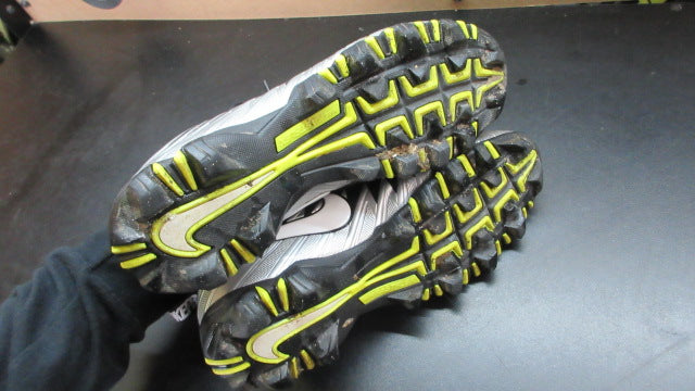 Load image into Gallery viewer, Used Nike Alpha Menace 4 Shark Football Cleats - Size 7
