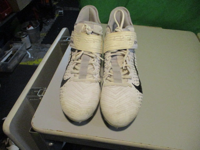 Load image into Gallery viewer, Used Nike Alpha Size 9 Football Cleats
