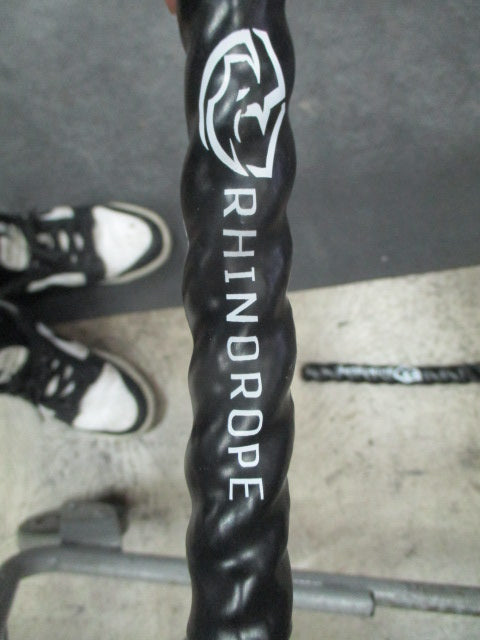 Load image into Gallery viewer, Used Rhino Rope Fitnes Weighted Jump Rope
