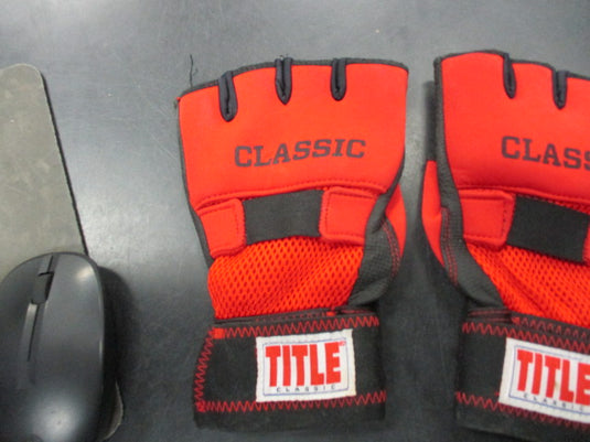 Used Title Classic MMA Gloves Size XL