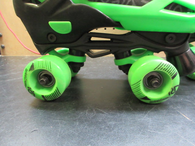 Load image into Gallery viewer, Used Roller Derby Green Kids Inline-Quad Combo Skates - Size 3-6
