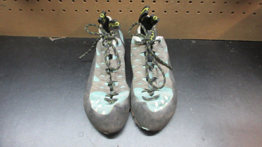Used La Sportiva Women's Tarantulace Climbing Shoes - Size 7.5
