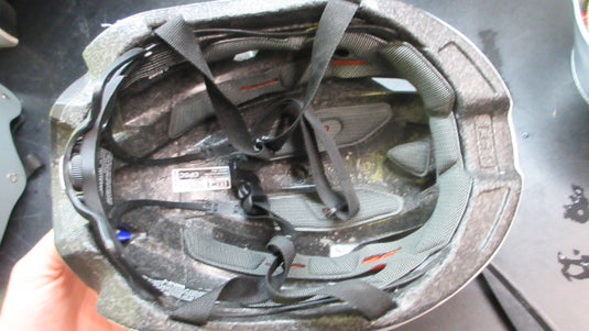 Used LEM Motiv Attack Cycling Helmet - Medium ( 56-59cm)
