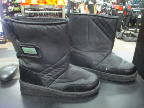 Used Rugged Exposure Snow Boots Size 8