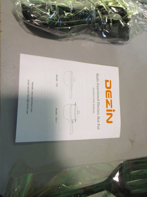 Dezin Electric Cooker 1.5L - Open Box - Cord Behind Counter