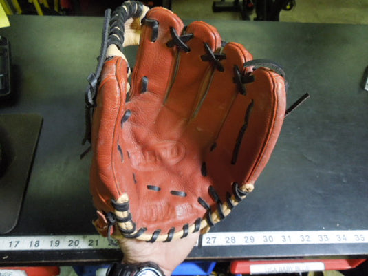 Used Wilson A500 AO5RB1911 RHT 11" Leather Glove