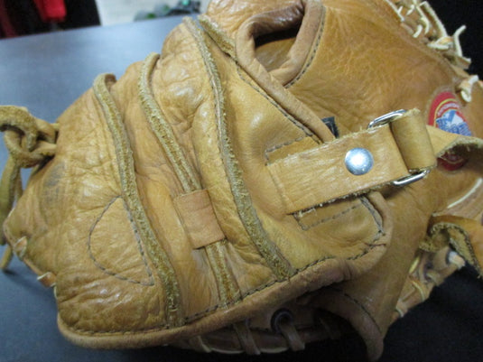 Used Nokona Limited Edition CM225BF Genuine Range Buffalo Catchers Glove