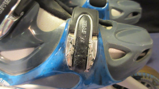 Load image into Gallery viewer, Used Roller Derby Elite Proline 900 In Line Skates Size 7 - wear on buckles
