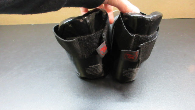 Load image into Gallery viewer, Used ATA Martial Arts Sparring Shoes - Youth
