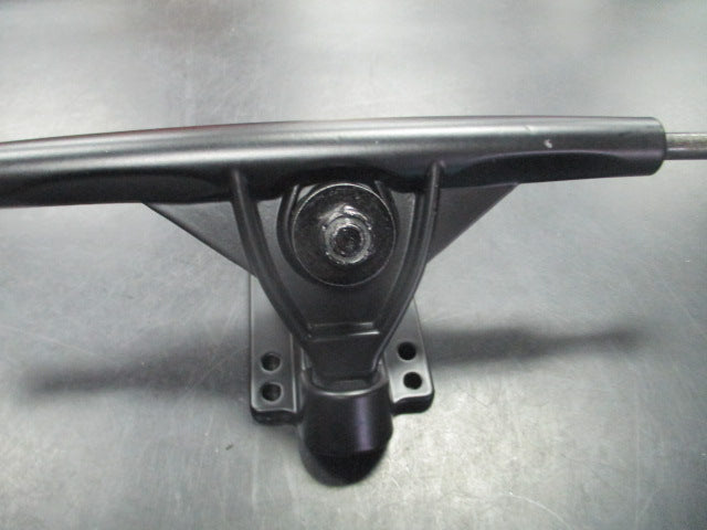 Load image into Gallery viewer, New SKATEBOARD TRUCKS Set of 2 Black
