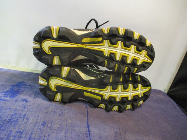 Load image into Gallery viewer, Used Nike Force Savage Cleats Youth Size 2
