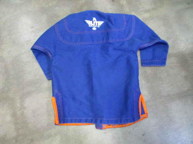 Load image into Gallery viewer, Used Elite Sports Martial Arts Karate Gi Size 0
