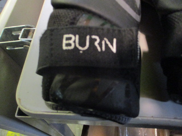 Load image into Gallery viewer, Used Warrior Burn Youth Lacrosse Elbow Pads
