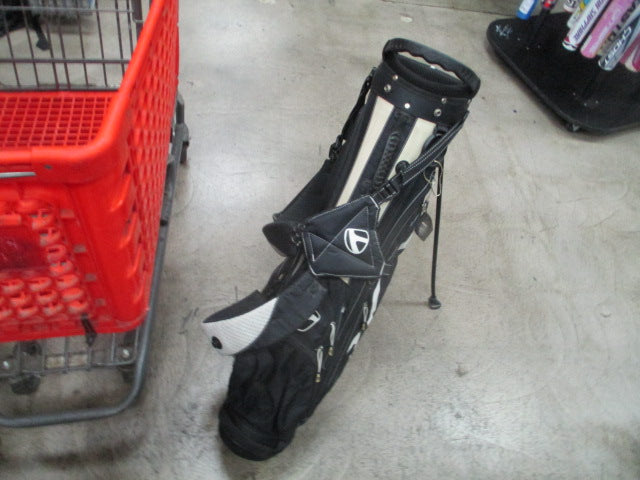 Load image into Gallery viewer, Used Taylormade Golf Stand Bag W/ Strap
