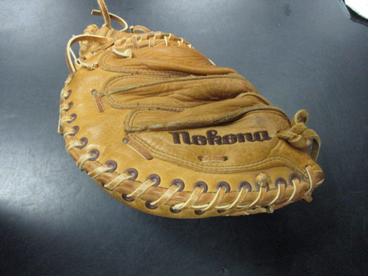 Used Nokona Limited Edition CM225BF Genuine Range Buffalo Catchers Glove