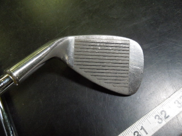 Load image into Gallery viewer, Used White Bluff Golf DDI 8 pc Right Hand Iron Set 3-9i and Pw
