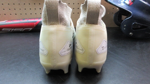 Load image into Gallery viewer, Used Nike Alpha Menace Flynit Football Cleats - Size 7
