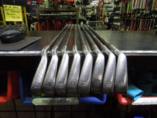 Used White Bluff Golf DDI 8 pc Right Hand Iron Set 3-9i and Pw