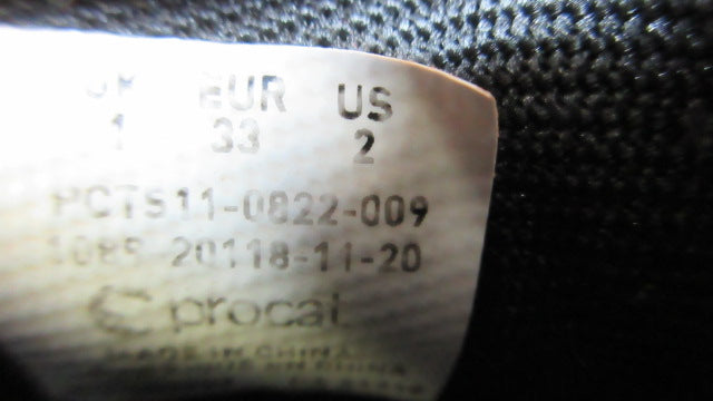 Load image into Gallery viewer, Used Procat Soccer Cleats - Size 2
