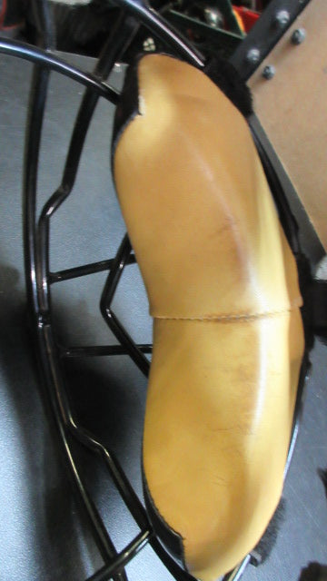 Load image into Gallery viewer, Used All-Star FM25LMX Catcher  Face Mask - Heavy Wear, Needs New Straps
