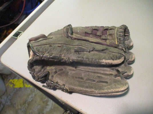 Used Mizuno Fastpitch Prospect 12