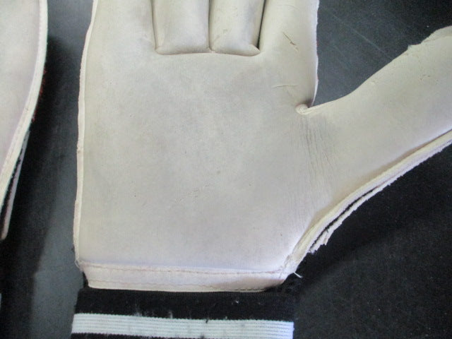 Load image into Gallery viewer, Used Adidas Size 8.5 Soccer Goalie Gloves
