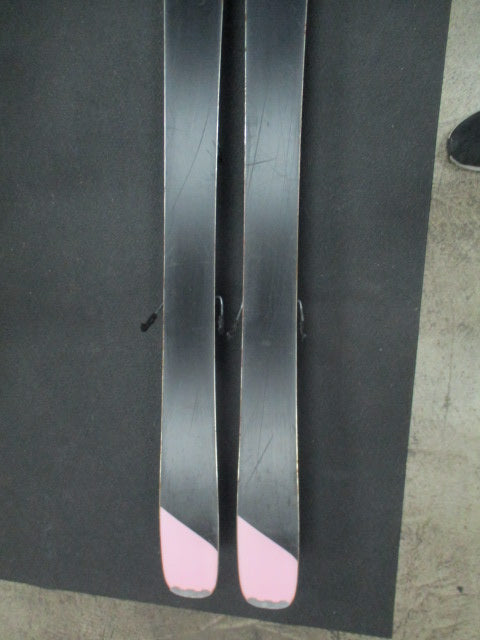 Load image into Gallery viewer, Used Rossignol SKY7 164Cm Downhill Snow Skis
