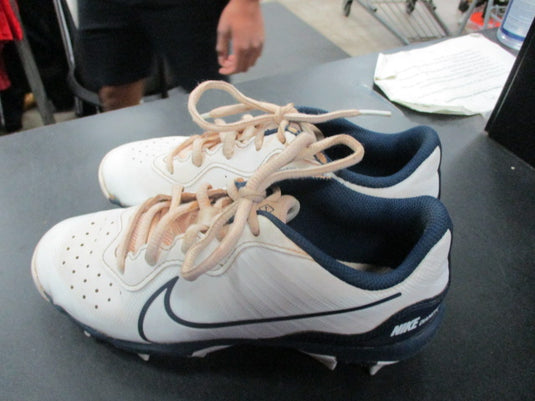 Used Nike Diamond Cleats Size 3.5