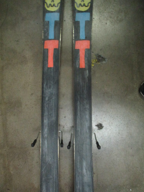 Load image into Gallery viewer, Used Scott P3 168cm Dual Tip Downhill Skis With Rossignol Bindings
