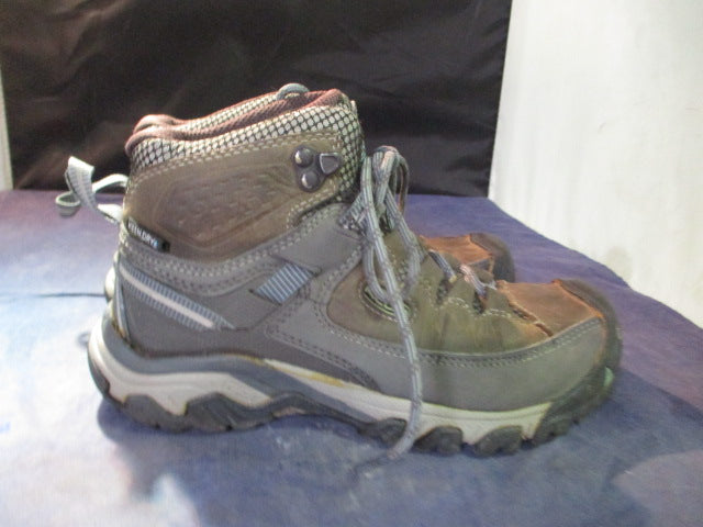 Load image into Gallery viewer, Used Keen Hiking Boots Size 5
