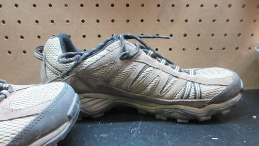 Used Columbia North Plains Hiking Shoes - Size 10.5