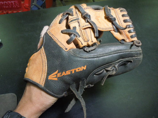 Used Easton Future Legend 11" Youth Pro Model FL1100BKTN RHT Infield Glove