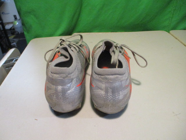 Load image into Gallery viewer, Used Nike Vapor Size 4.5 Soccer Cleats
