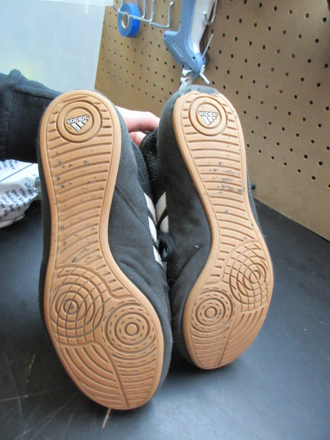 Load image into Gallery viewer, Used Adidas HVC 2 Wrestling Shoes - Size 7.5
