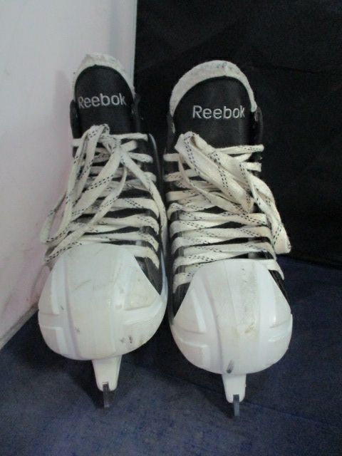 Load image into Gallery viewer, Used Reebok 5K Fitlite Hockey Skates Adult Size 8 / Skate Size 6.5
